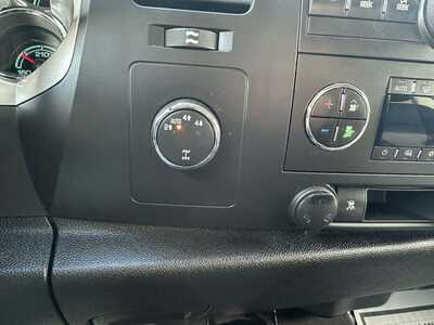 2011 Chevrolet 1500 Crew Cab, $3800. Photo 12