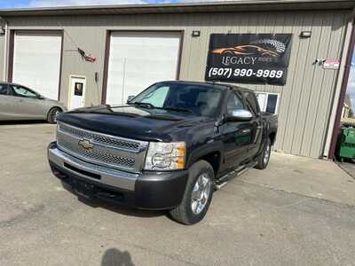 2011 Chevrolet 1500 Crew Cab, $3800. Photo 1