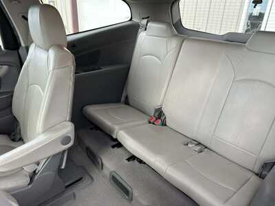 2016 Chevrolet Traverse, $4500. Photo 10