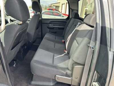 2011 Chevrolet 1500 Crew Cab, $3800. Photo 7