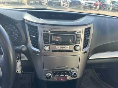 2013 Subaru Legacy, $5999. Photo 12