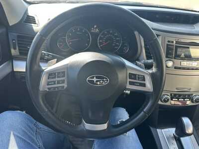 2013 Subaru Legacy, $5999. Photo 5