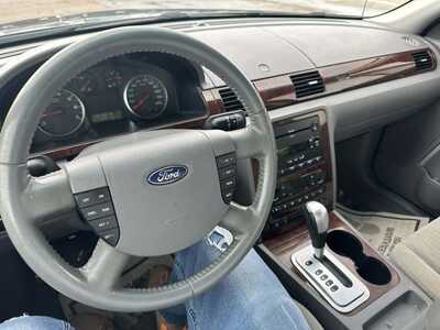 2007 Ford Five Hundred, $1999. Photo 11