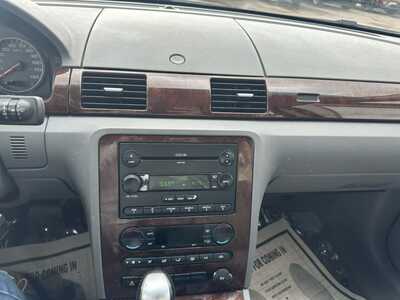 2007 Ford Five Hundred, $1999. Photo 12