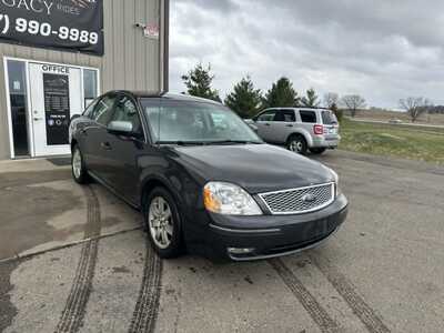 2007 Ford Five Hundred, $1999. Photo 3