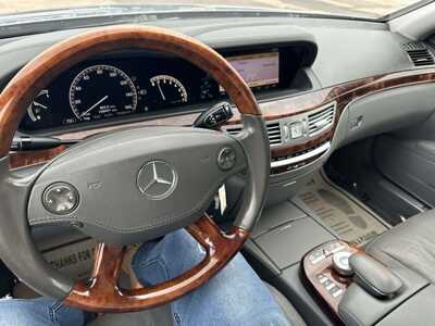 2008 Mercedes-Benz S-Class, $8500. Photo 11