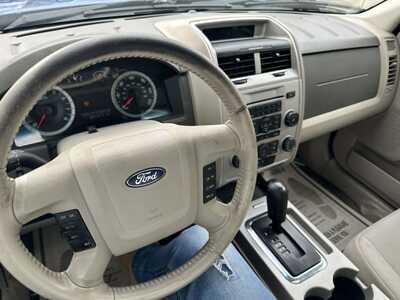 2011 Ford Escape, $2999. Photo 11