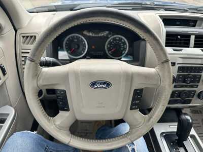 2011 Ford Escape, $2999. Photo 5