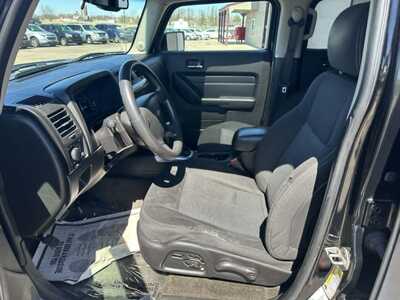 2009 Hummer H3, $3999. Photo 7