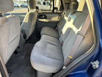 2006 Chevrolet TrailBlazer, $3999. Photo 8