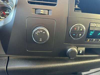 2013 Chevrolet 1500 Ext Cab, $8500. Photo 12