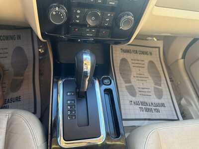 2010 Ford Escape, $3999. Photo 6