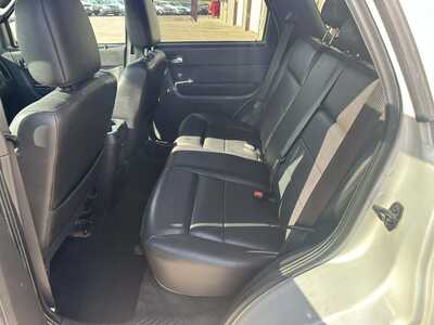 2009 Ford Escape, $2600. Photo 8