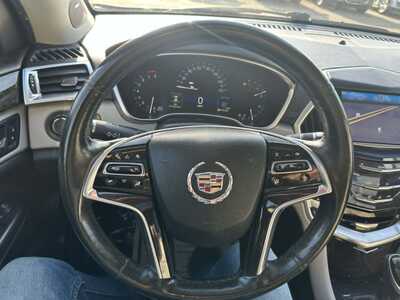 2016 Cadillac SRX, $5600. Photo 5