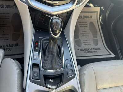 2016 Cadillac SRX, $5600. Photo 7