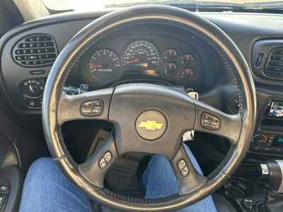 2005 Chevrolet TrailBlazer EXT, $3999. Photo 5