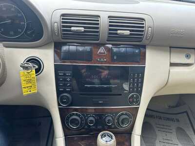 2007 Mercedes-Benz C-Class, $2200. Photo 12