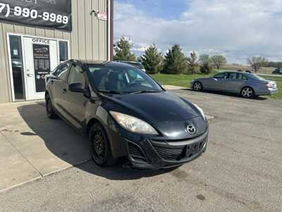 2011 Mazda Mazda3, $999. Photo 3