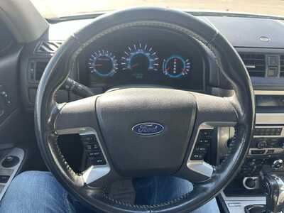 2011 Ford Fusion, $3500. Photo 5