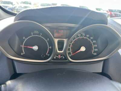 2012 Ford Fiesta, $3400. Photo 4