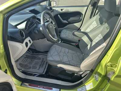 2012 Ford Fiesta, $3400. Photo 7