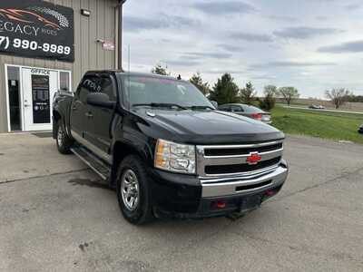 2010 Chevrolet 1500 Crew Cab, $4999. Photo 3