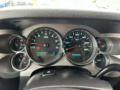 2010 Chevrolet 1500 Crew Cab, $4999. Photo 4