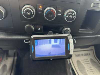 2010 Chevrolet 1500 Crew Cab, $4999. Photo 6