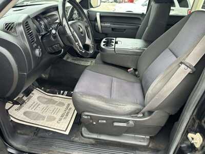 2010 Chevrolet 1500 Crew Cab, $4999. Photo 7