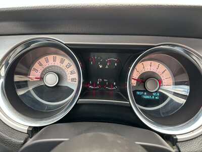 2011 Ford Mustang, $6500. Photo 4