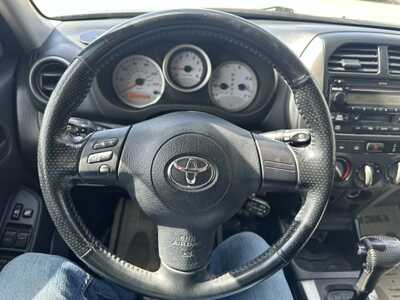 2004 Toyota RAV4, $2200. Photo 5