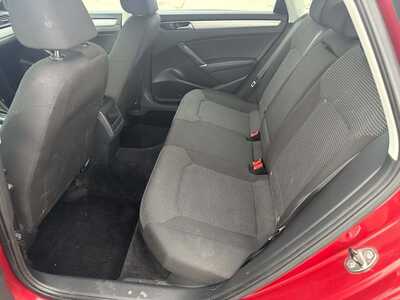 2016 Volkswagen Passat, $4999. Photo 9