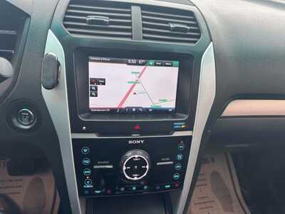 2014 Ford Explorer, $3999. Photo 6