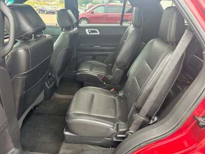 2014 Ford Explorer, $3999. Photo 9