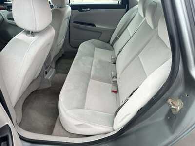 2008 Chevrolet Impala, $3999. Photo 7