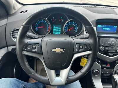 2012 Chevrolet Cruze, $3600. Photo 5