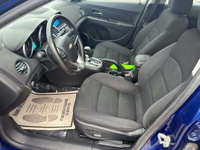 2012 Chevrolet Cruze, $3600. Photo 7