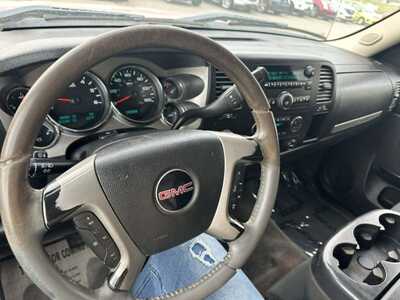 2011 GMC 1500 Ext Cab, $3999. Photo 10