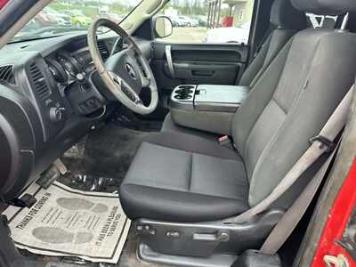 2011 GMC 1500 Ext Cab, $3999. Photo 6