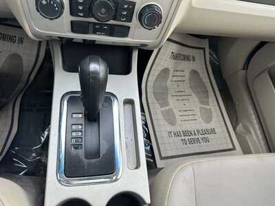 2011 Ford Escape, $2999. Photo 6