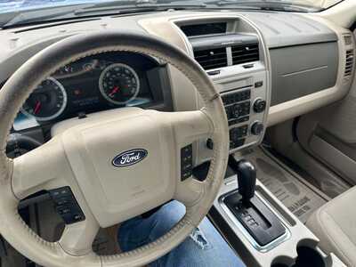 2011 Ford Escape, $2999. Photo 9