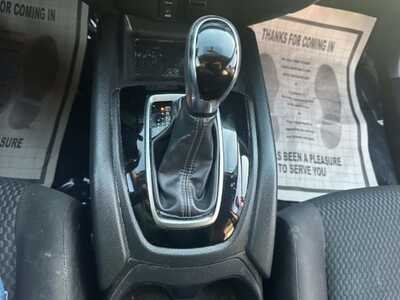 2018 Nissan Rogue, $4999. Photo 7