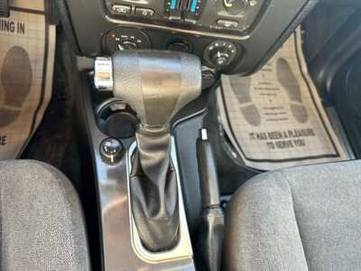 2006 GMC Envoy XL, $3500. Photo 6