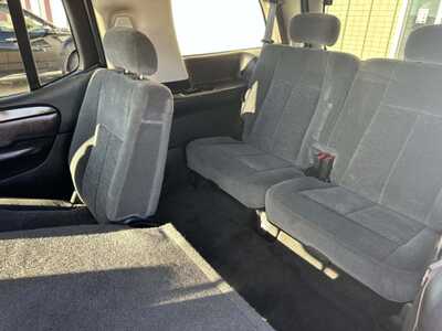 2006 GMC Envoy XL, $3500. Photo 9
