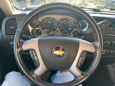 2011 Chevrolet 1500 Ext Cab, $5500. Photo 5
