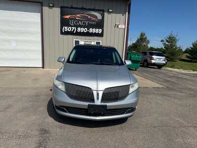 2013 Lincoln MKT, $4999. Photo 2