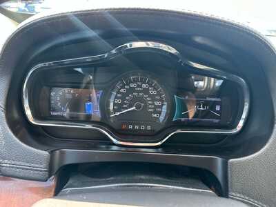 2013 Lincoln MKT, $4999. Photo 4