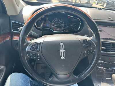 2013 Lincoln MKT, $4999. Photo 5