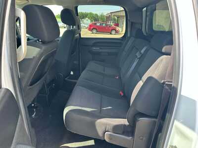 2011 Chevrolet 1500 Crew Cab, $4500. Photo 7