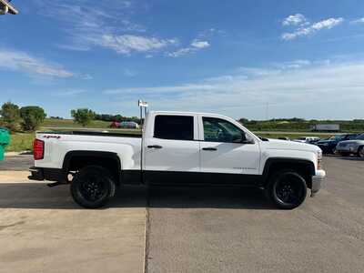 2014 Chevrolet 1500 Crew Cab, $5999. Photo 9